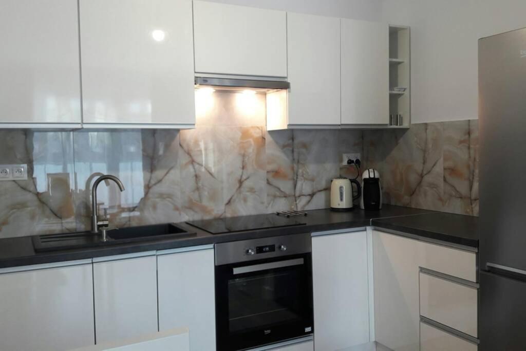 Lux Apartment Close To Medicover And Paley ワルシャワ エクステリア 写真